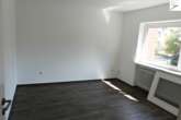 Schlafzimmer (vor Einzug des Mieters) - Eine helle und geräumige Obergeschosswohnung in direkter Innenstadtlage