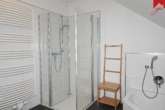 Dusche - Familienfreundliche Doppelhaushälfte in ruhiger Sackgassenlage von Aurich-Popens!