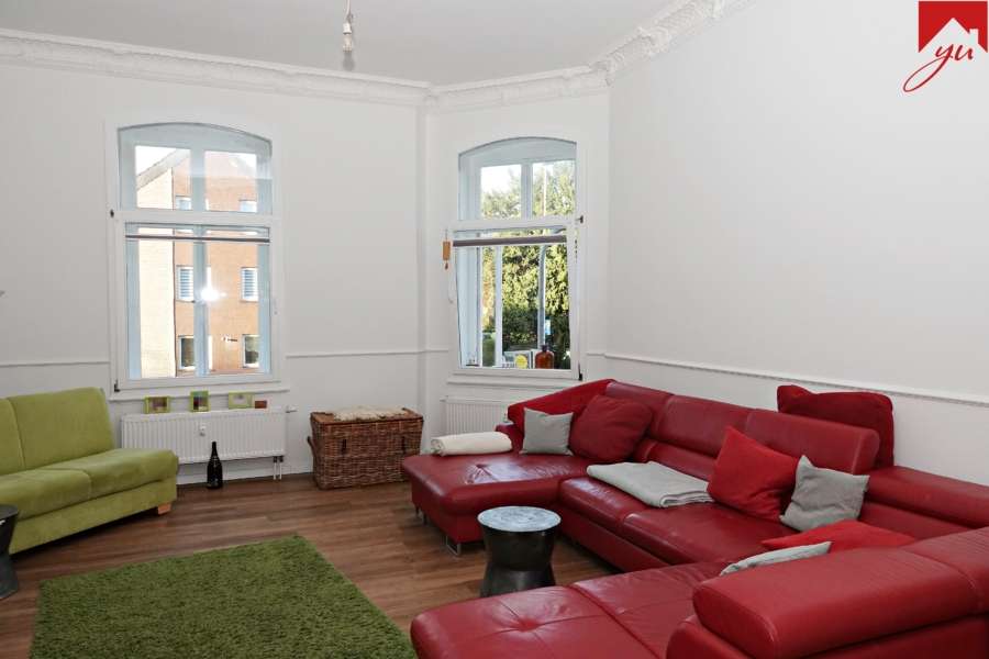 Einladende Altbauwohnung im historischen Gebäude in guter Innenstadtlage! - Foto 1