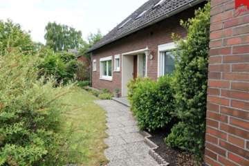Gemütliche Dachgeschosswohnung für Singles in Aurich!, 26603 Aurich, Dachgeschosswohnung