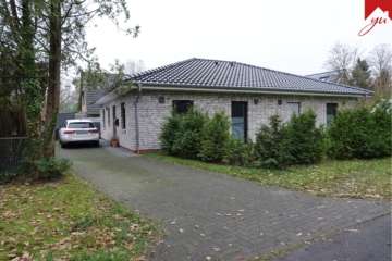 Ansprechende und gemütliche Doppelhaushälfte mit Garten in guter Lage von Aurich- Haxtum!, 26605 Aurich, Doppelhaushälfte