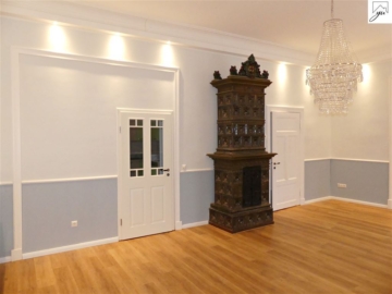 Gemütliche, sanierte Altbauwohnung im historischen Gebäude in guter Innenstadtlage!, 26603 Aurich, Etagenwohnung
