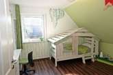 Kinderzimmer - Das perfekte Einfamilienhaus im energetisch einwandfreiem Zustand in begehrter Siedlungslage von Aurich- Wallinghausen!