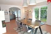 Esszimmer mit Zugang zur Terrasse - Das perfekte Einfamilienhaus im energetisch einwandfreiem Zustand in begehrter Siedlungslage von Aurich- Wallinghausen!