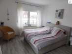 Schlafzimmer - Tolle Obergeschosswohnung mit viel Platz mitten in Werdum