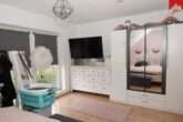 Schlafzimmer Bild 3
