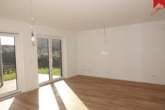 Wohn- und Essbereich Bild III - Moderne Erdgeschosswohnung im ansprechenden Neubau und zentraler Lage von Wiesmoor!
