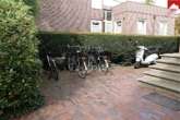 Eingangsbereich/ Fahrradständer - Ansprechende und helle Bürofläche in einem Dreiparteienhaus in optimaler Lage zur Innenstadt!