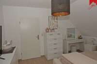 Schlafzimmer Bild II