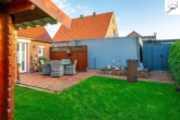 Garten - In absoluter Küstennähe! Freistehendes Einfamilienhaus im neuwertigen Zustand und kurzfristig bezugsfrei