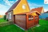Gartenhäuschen - In absoluter Küstennähe! Freistehendes Einfamilienhaus im neuwertigen Zustand und kurzfristig bezugsfrei