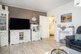 Wohnzimmer - In absoluter Küstennähe! Freistehendes Einfamilienhaus im neuwertigen Zustand und kurzfristig bezugsfrei