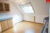 Küche mit Essbereich - Geräumige Drei- Zimmer Obergeschosswohnung in ruhiger Lage von Wallinghausen