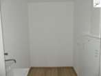HWR mit Waschmaschinenanschluss - 3- Zimmer Sozialwohnung im EG eines schicken Neubau.