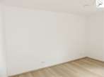 Schlafzimmer I - 3- Zimmer Sozialwohnung im EG eines schicken Neubau.