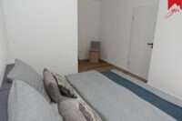 Schlafzimmer Bild IV