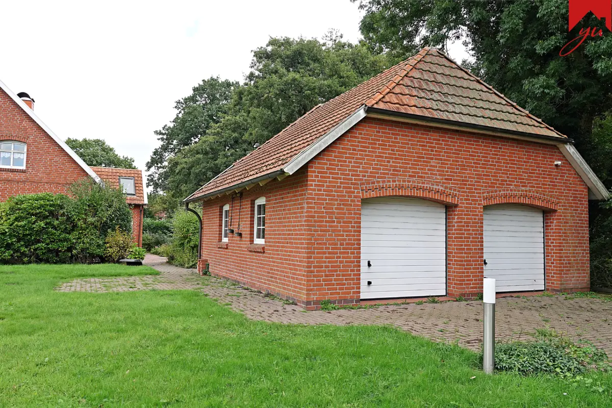 Außenansicht Doppelgarage