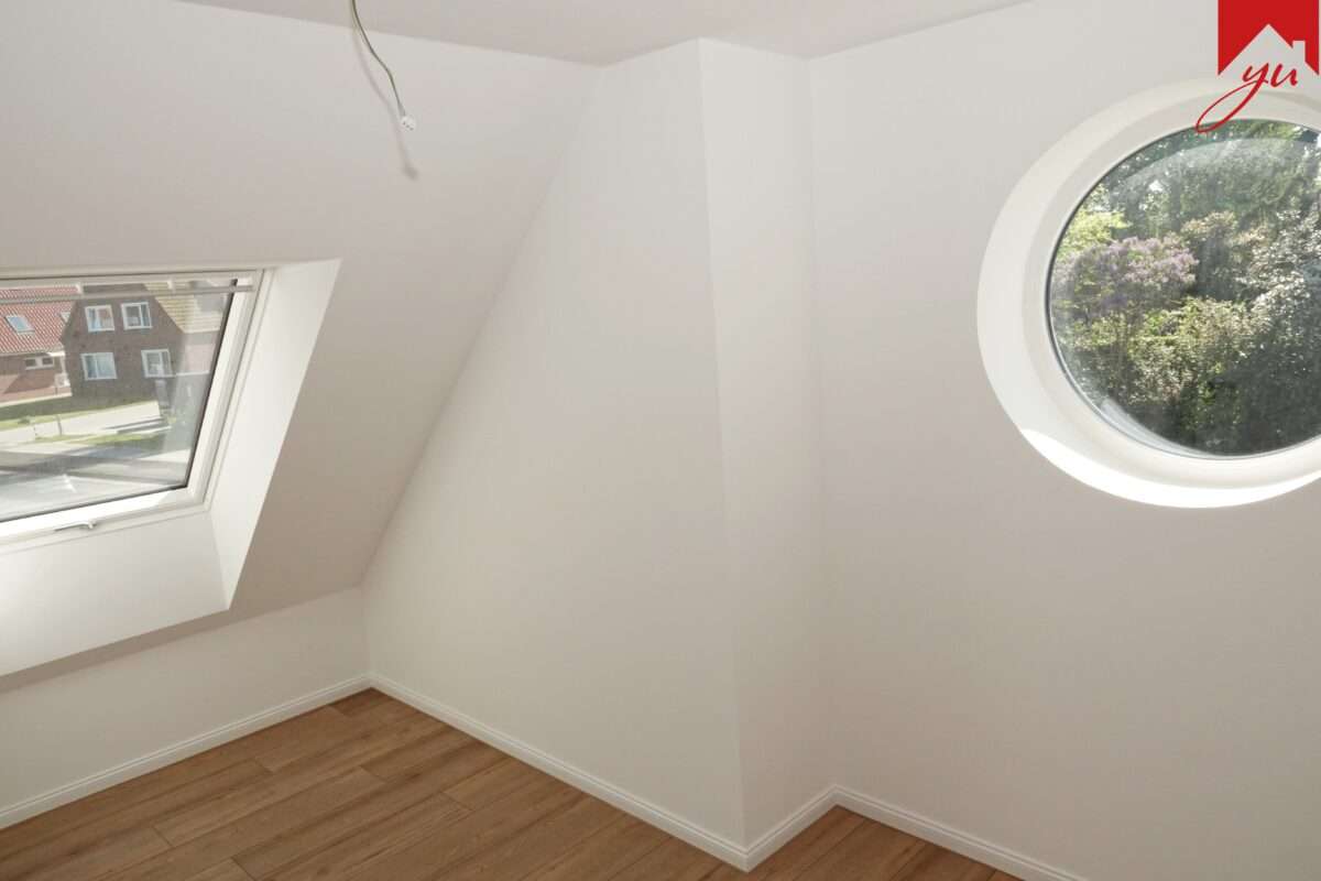 Kinderzimmer/ Büro Bild II