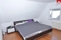 Schlafzimmer Bild 1