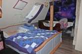 Schlafzimmer Bild II