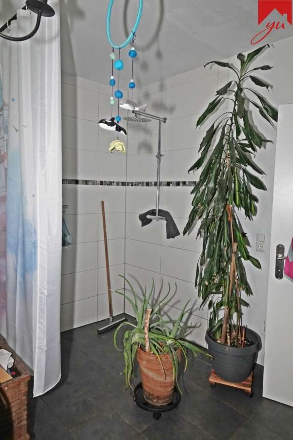 Dusche im Bad