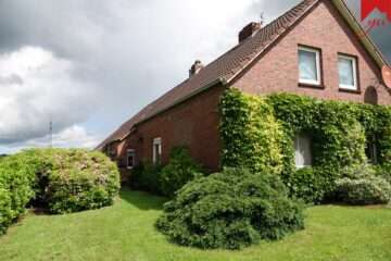 Wohnen im urigen Bauernhaus mit großem Anwesen und schönem Garten, 26487 Blomberg, Bauernhaus