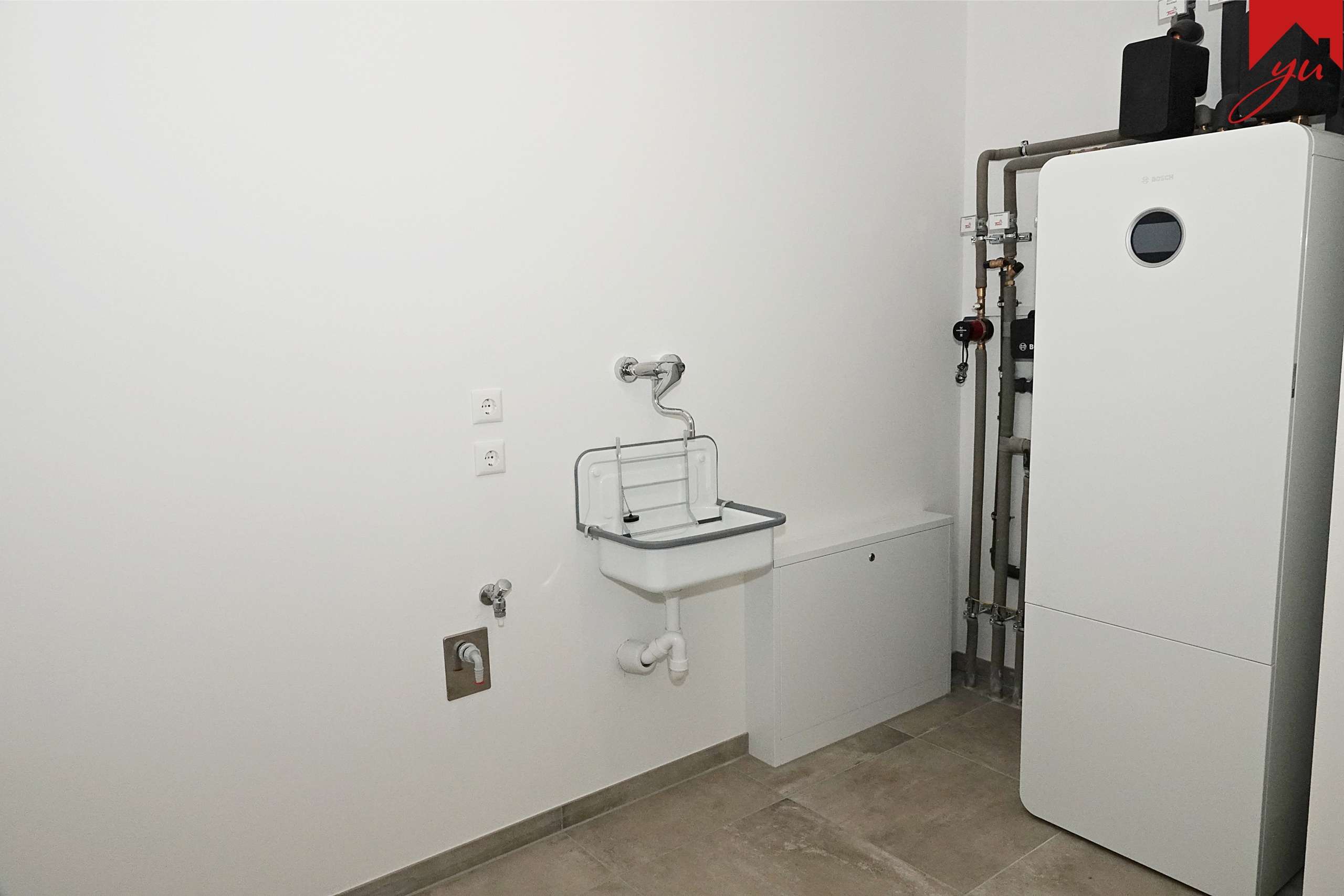 Hauswirtschaftsraum mit Anschlüssen