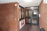 Eingangsbereich im Obergeschoss - Geräumige Gewerbefläche in stadtnaher Lage in Aurich