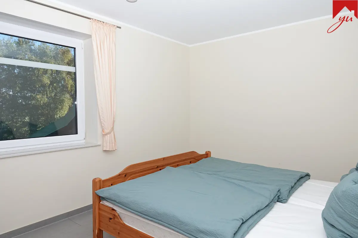 Schlafzimmer Bild 1
