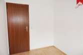 Büro / Gästezimmer Bild II - Drei-Zimmer Obergeschosswohnung mit sonnigem Balkon mitten in Aurich!