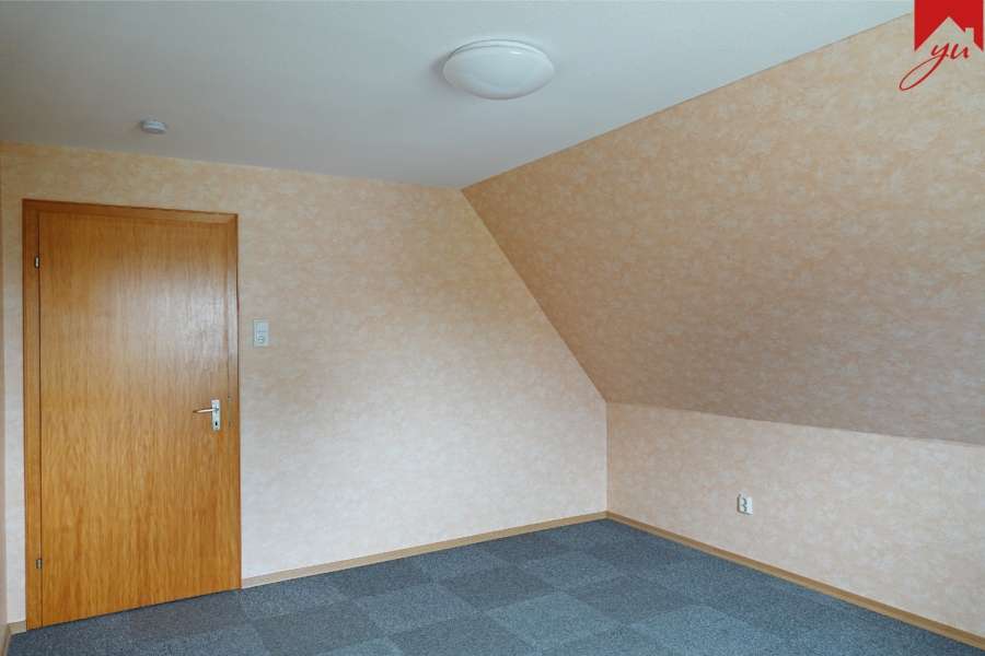 Schlafzimmer im Obergeschoss Bild II