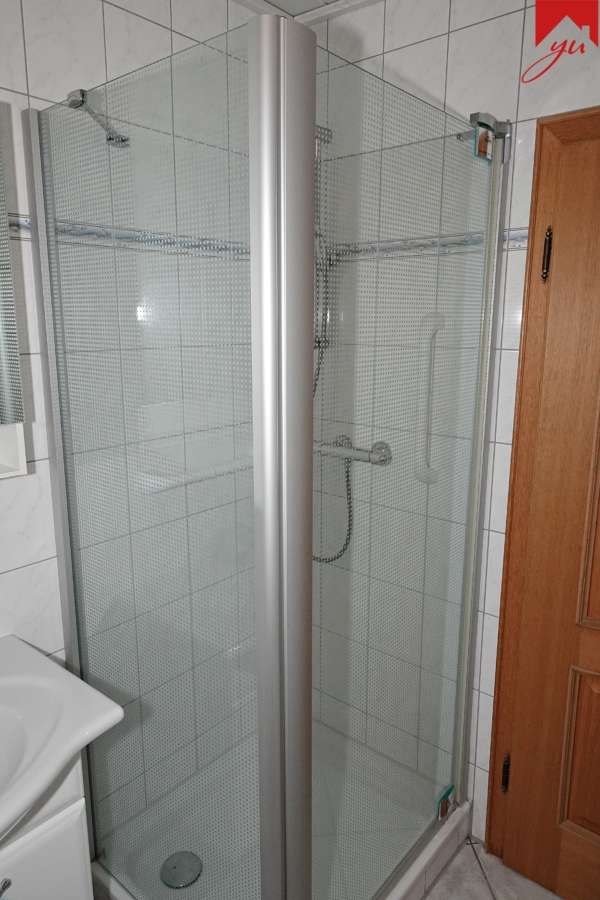 Badezimmer im Erdgeschoss Bild II