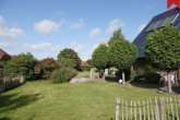 Vorgarten - Hochwertiges, ansprechendes Ein-/ Zweifamilienhaus mit PV- und Solaranlage in Dornum- Schwittersum!