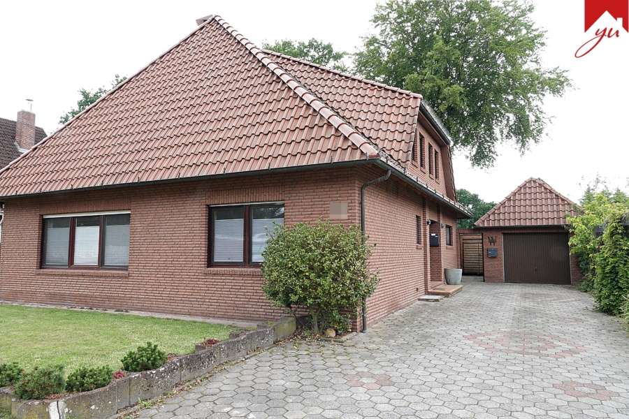 Einfamilienhaus mit Einliegerwohnung!