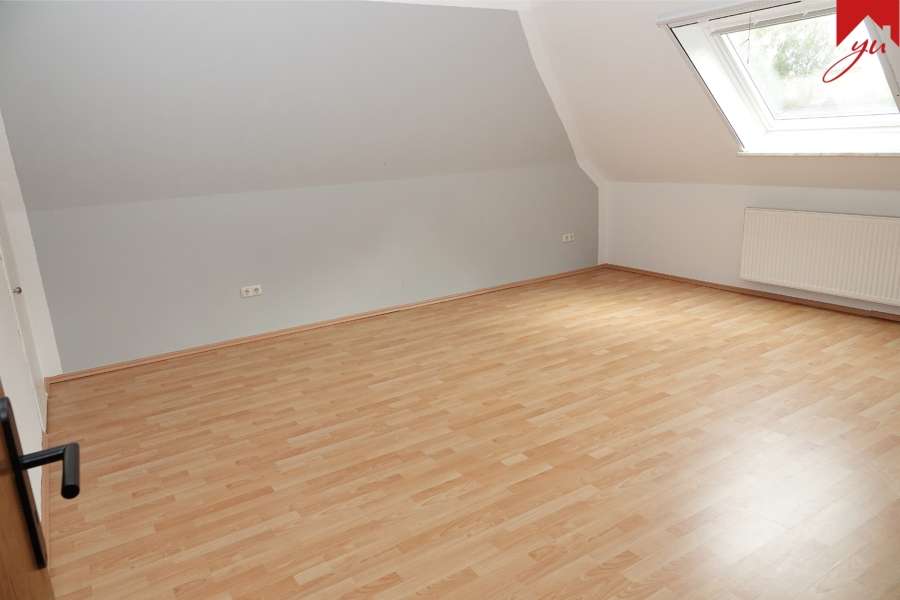 Schlafzimmer im Obergeschoss (Einliegerwohnung)