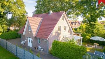 Das perfekte Einfamilienhaus im energetisch einwandfreiem Zustand in begehrter Siedlungslage von Aurich- Wallinghausen!, 26605 Aurich, Einfamilienhaus