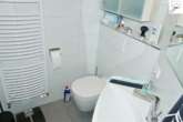 Badezimmer Bild II (Wohnung mit Wohnrecht) - Liebhaberobjekt – schöne Stadtvilla mit vielfältigen Nutzungsmöglichkeiten in Innenstadtnähe!