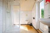 Badezimmer im Dachgeschoss Bild II - Ein Haus der vielen Möglichkeiten im Ortskern von Westerholt