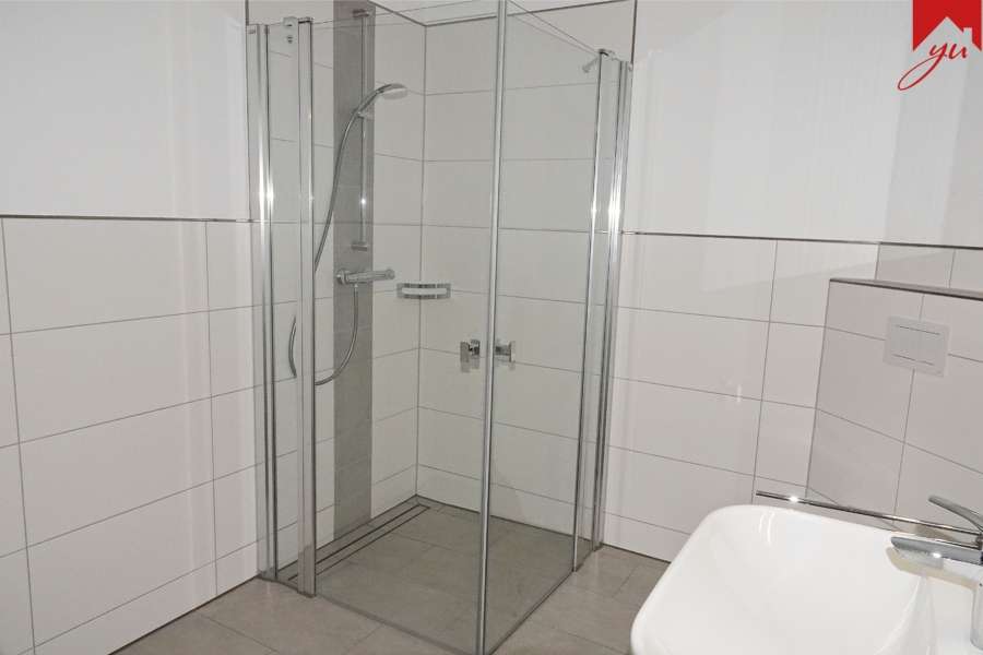 Badezimmer mit Dusche