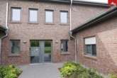 Hauseingang draußen - Seniorengerechte Erdgeschosswohnung im neuwertigen und modernen Mehrfamilienhaus mit guter Mieterstruktur!