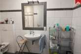 Badezimmer - Ansprechende und moderne Singlewohnung in guter Lage von Norden.