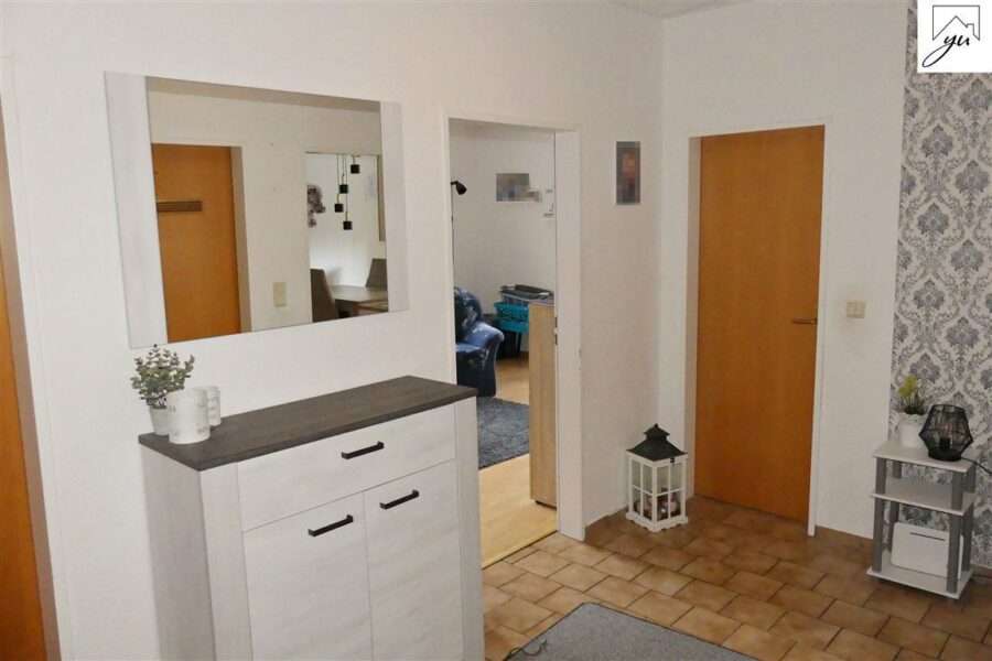 EG links: Wohnungsflur