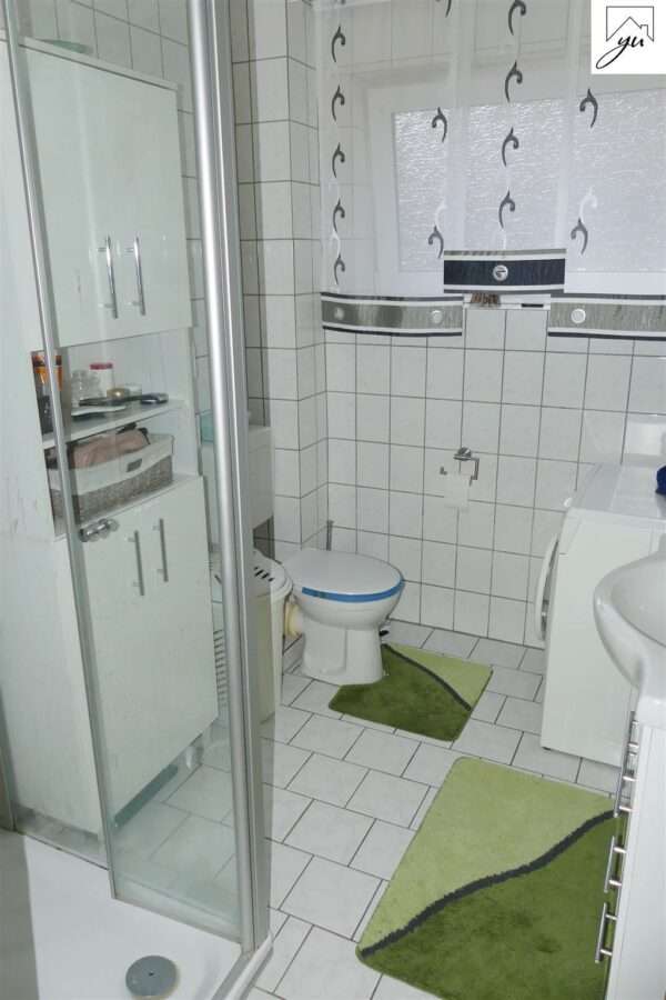 EG rechts: Badezimmer