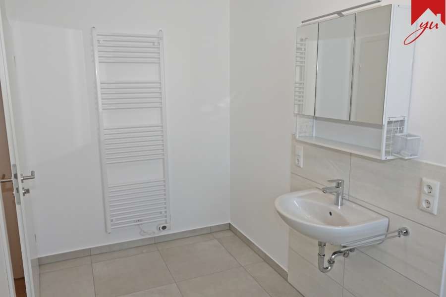 Großzügige moderne Obergeschosswohnung mit Einbauküche am Stadtrand von Esens! Neubau- Erstbezug! - Photo 5
