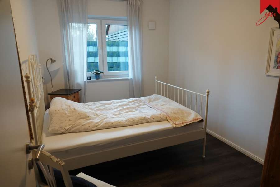 Schlafzimmer mit Fenster