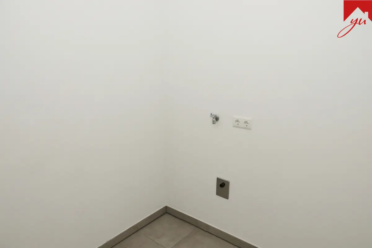 HWR mit Waschmaschinenanschluss