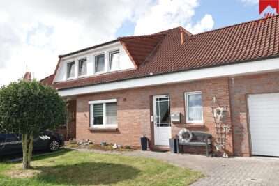 Geräumige Obergeschosswohnung in Großheide- Menstede!, 26532 Großheide, Dachgeschosswohnung